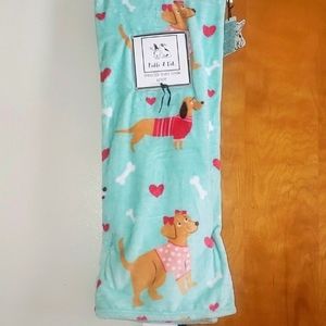 NEW!! Plush throw super adorable